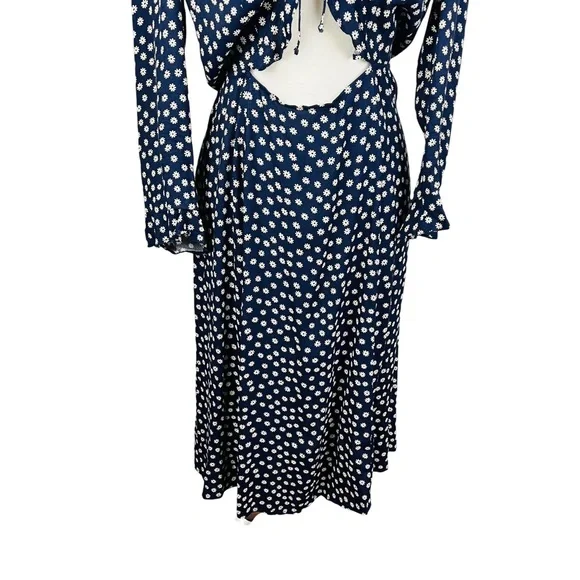 Reformation Heidi Navy And White Floral Midi Dress. - Picture 5 of 12